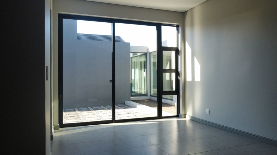 4 Bedroom Property for Sale in Oubaai Western Cape